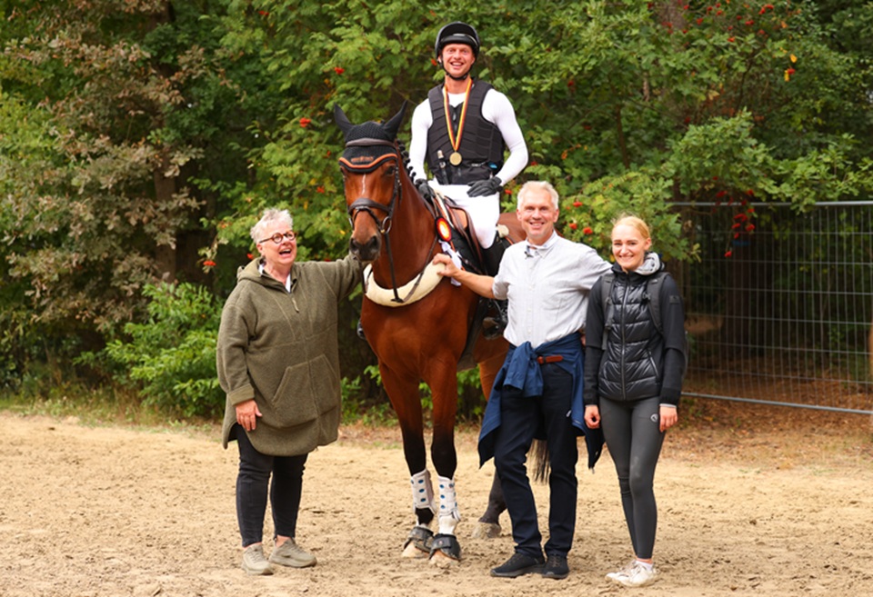 Hannoveraner Equitechs Diacello Kuespert